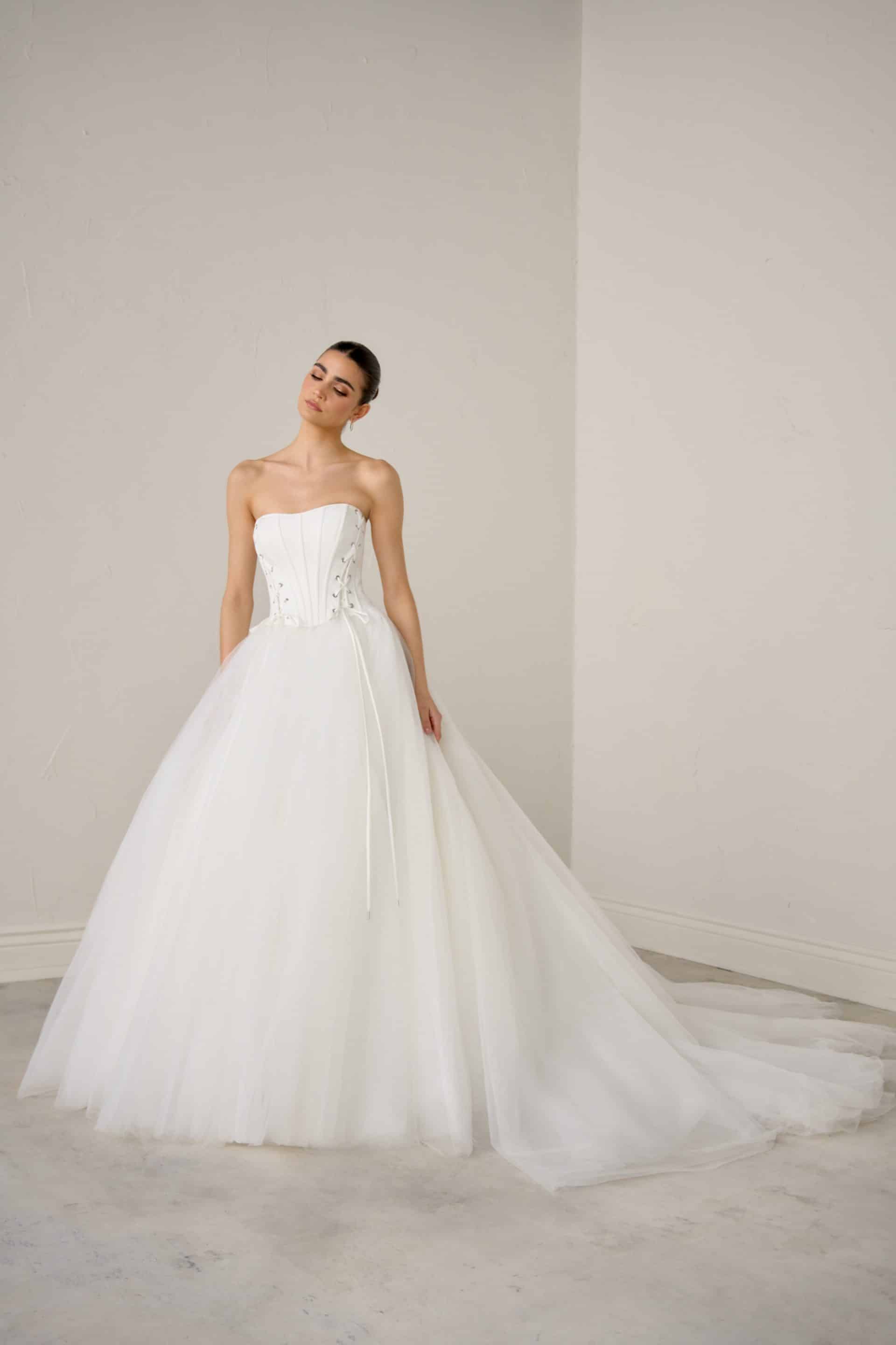 The Dress Brautmode aus Kreuzlingen bei Thurgau Julie the dress - 99356 Lynx FF Justin Alexander Signature 0293 scaled