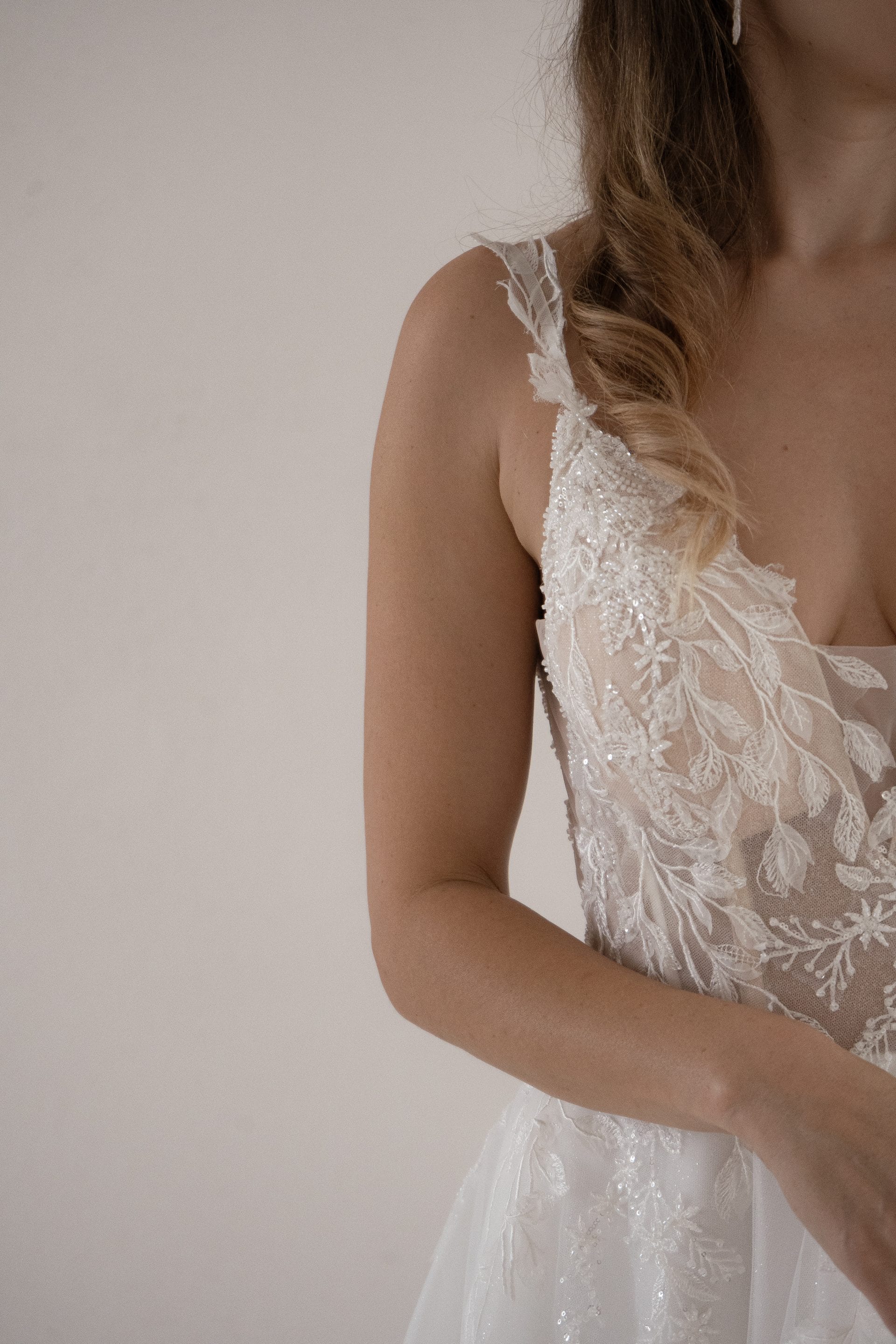 The Dress Brautmode aus Kreuzlingen bei Thurgau Julie the dress - DSC8204 1 scaled