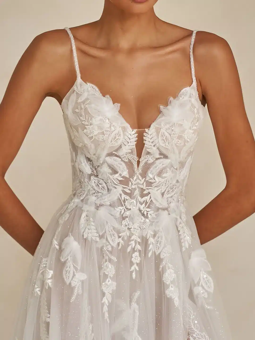 The Dress Brautmode aus Kreuzlingen bei Thurgau Julie the dress - Wesley ML25632 6
