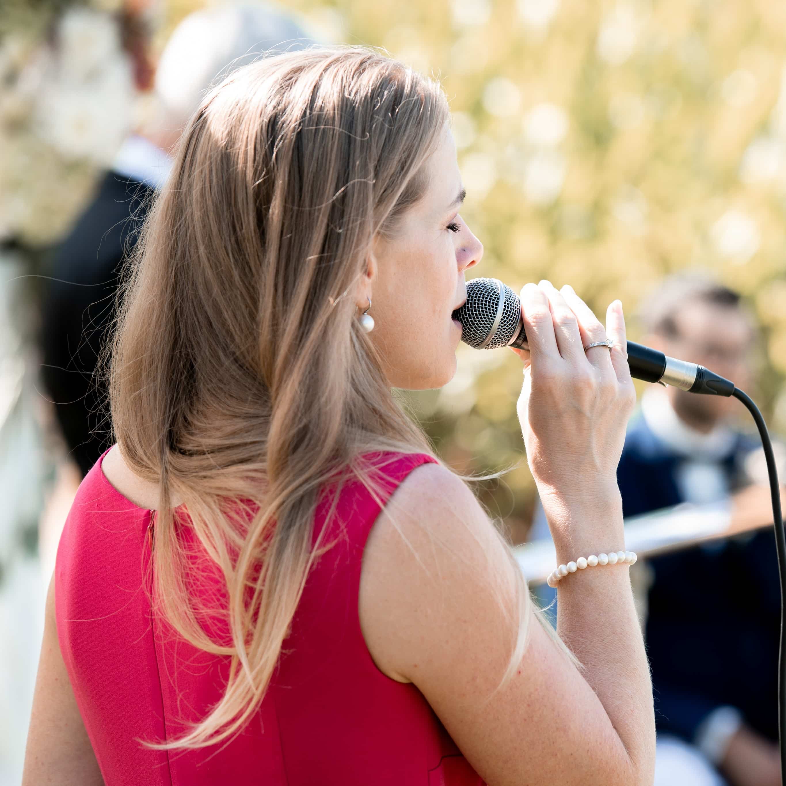 The Dress Brautmode aus Kreuzlingen bei Thurgau Julie the dress - Martina Luise Weideli